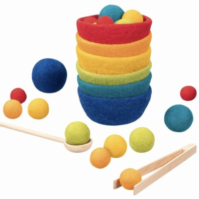 Montessori Color Sorting Game – Wool Felt Bowls