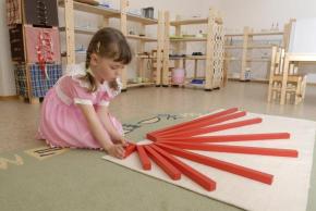 Montessori Materials-Red Rods